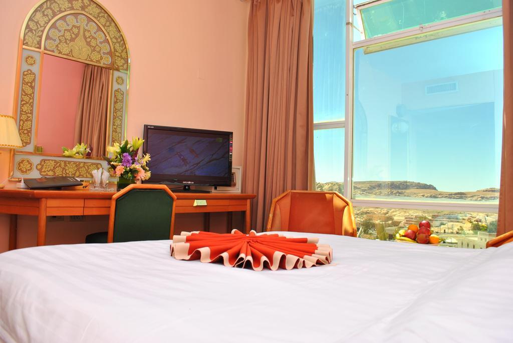 Candles Hotel وادي موسى المظهر الخارجي الصورة